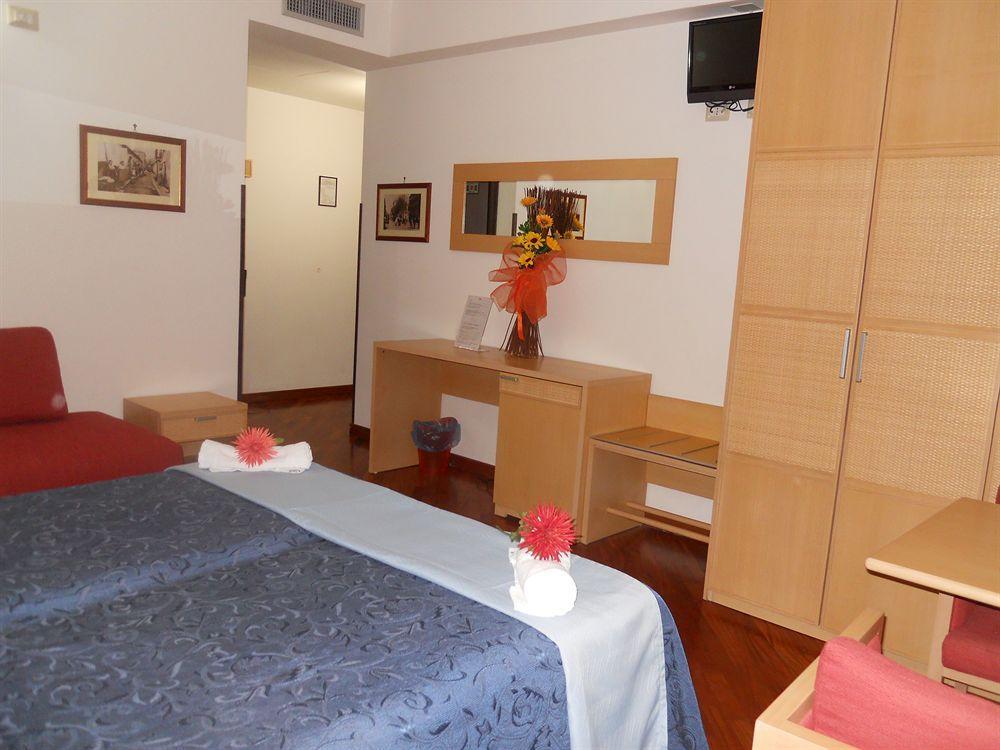 Catania Crossing B&B - Rooms & Comforts Buitenkant foto
