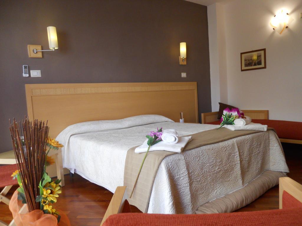 Catania Crossing B&B - Rooms & Comforts Buitenkant foto