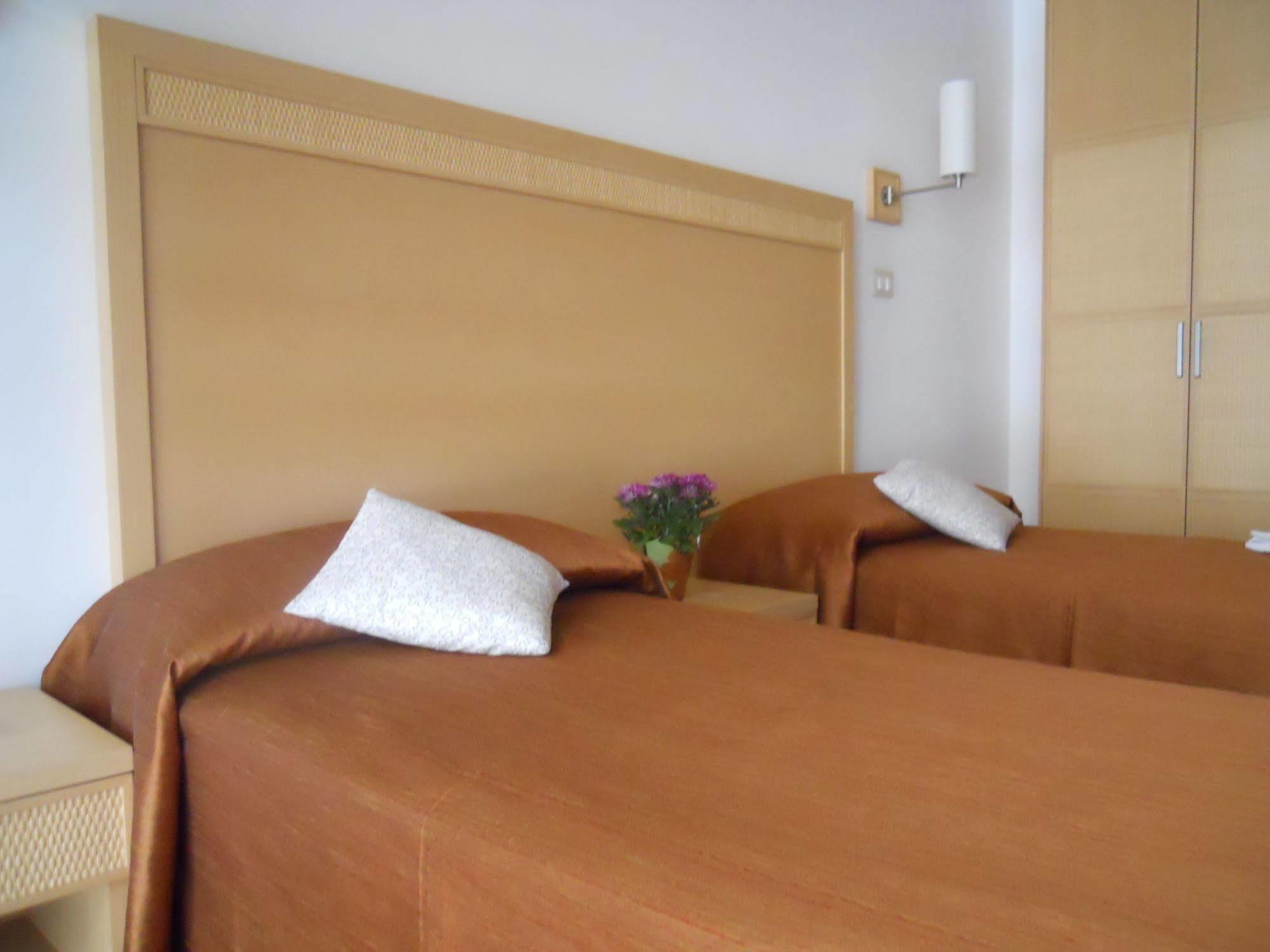 Catania Crossing B&B - Rooms & Comforts Buitenkant foto